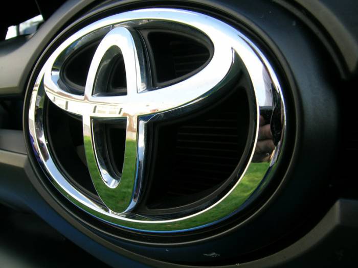 toyota logo on car