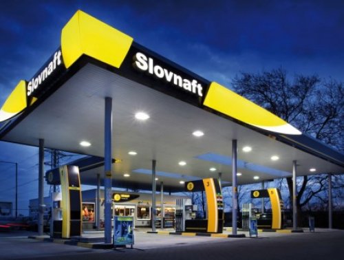 slovnaft petrol station