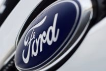 Ford svolá v USA téměř 700.000 vozů kvůli problému s únikem paliva Ford svolá v USA téměř 700.000 vozů kvůli problému s únikem paliva