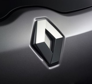 Renault sníží svůj podíl v Nissanu na 15 pct., stejný podíl má Nissan v Renaultu Renault sníží svůj podíl v Nissanu na 15 pct., stejný podíl má Nissan v Renaultu